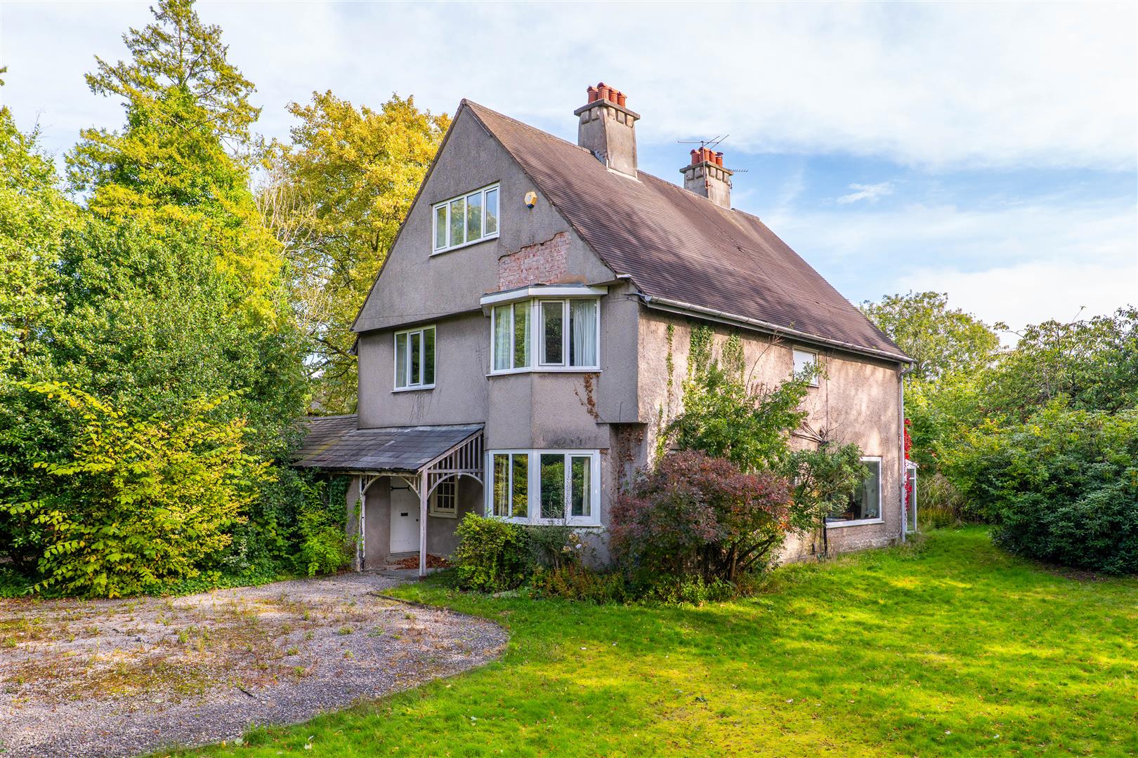 6 bed property in Wigan Road, Leyland